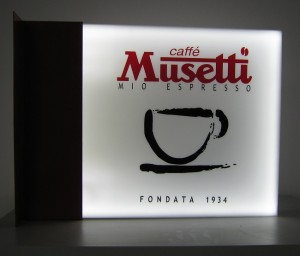 Firma_luminoasa_slim_dubla_fata_Musseti_Cafe-3-300x256 Casete luminoase dubla fata